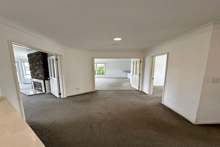 Photo of property in 2/13 Markham Place, Bucklands Beach, Auckland, 2012