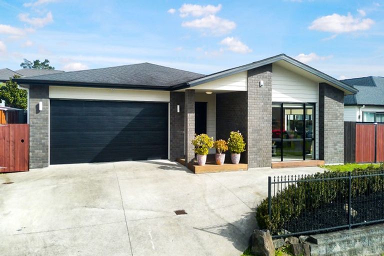 Photo of property in 145 Matua Road, Huapai, Kumeu, 0810
