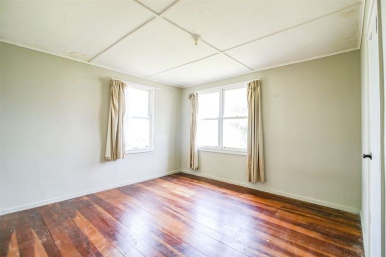 Photo of property in 2 Akatea Street, Gonville, Whanganui, 4501