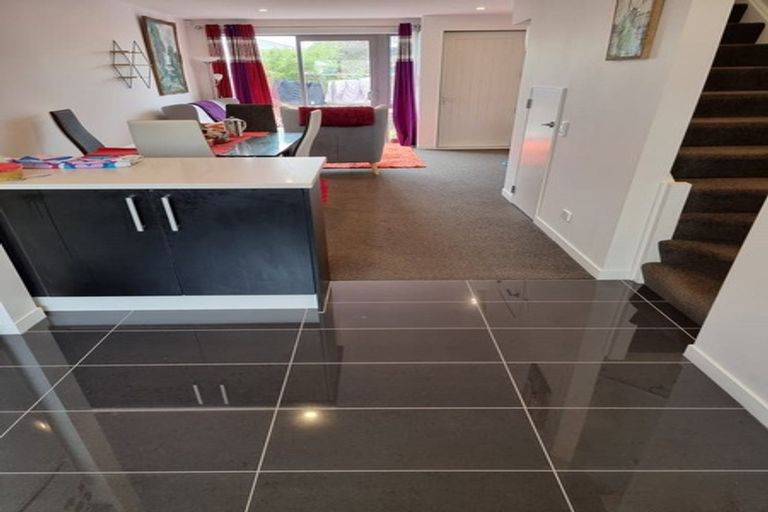 Photo of property in 9/24 Princess Terrace, Newtown, Wellington, 6021