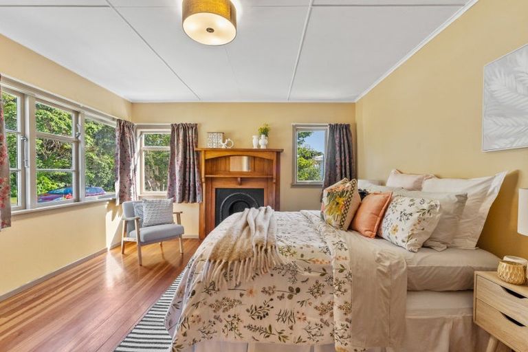 Photo of property in 75 Rawhiti Road, Pukerua Bay, 5026