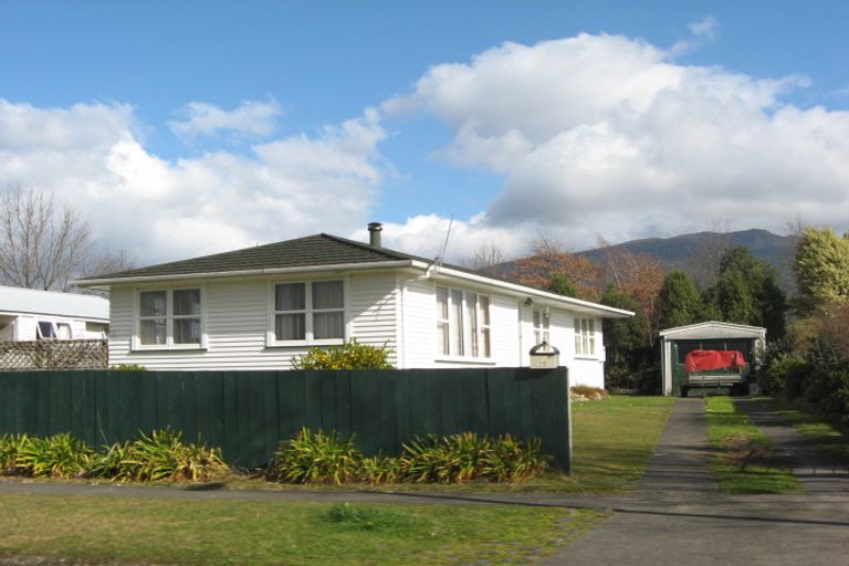 Photo of property in 15 Poihaere Street, Turangi, 3334