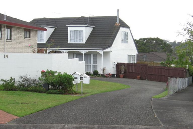 Photo of property in 1/16 Fernbird Place, Massey, Auckland, 0614