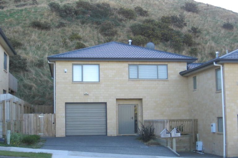 Photo of property in 24 Erlestoke Crescent, Churton Park, Wellington, 6037