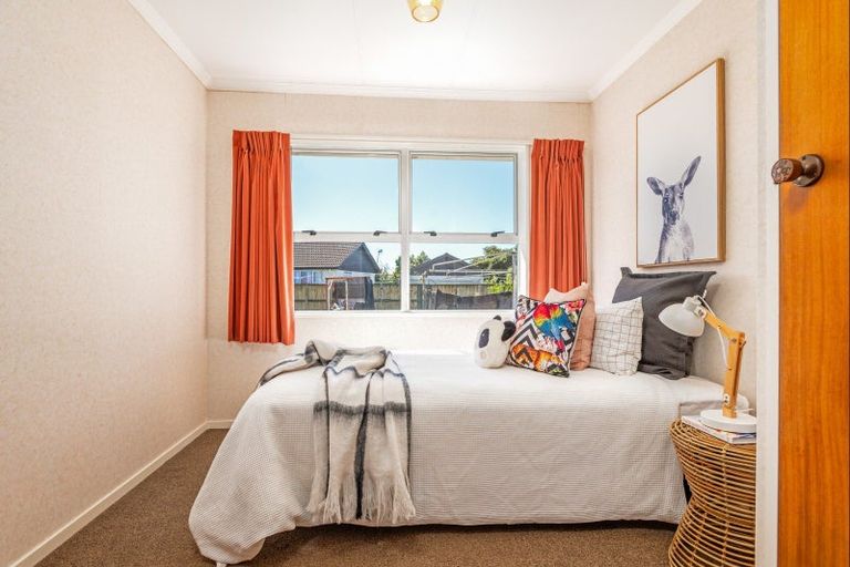 Photo of property in 61 Terry Crescent, Milson, Palmerston North, 4414