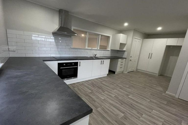 Photo of property in 39 Ambler Avenue, Glen Eden, Auckland, 0602