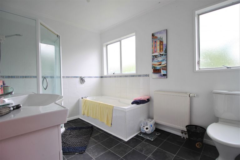 Photo of property in 4 View Road, Bridge Hill, Alexandra, 9320