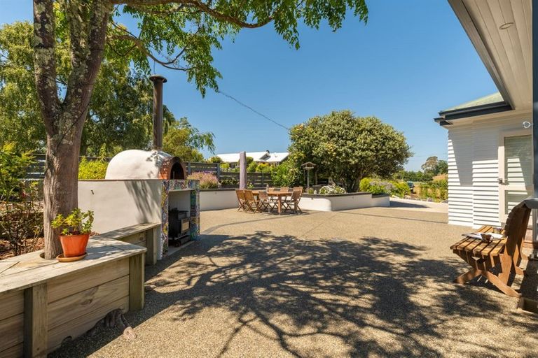 Photo of property in 211 Old Coach Road, Mahana, Upper Moutere, 7173