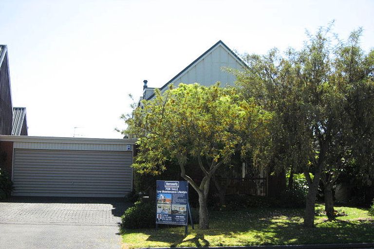 Photo of property in 3 Rubens Place, Burnside, Christchurch, 8053