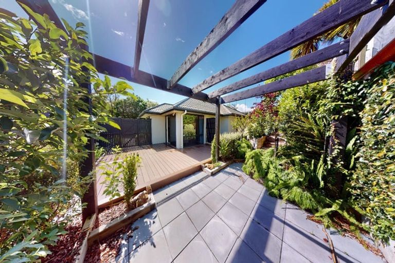 Photo of property in 18a Surrey Crescent, Hokowhitu, Palmerston North, 4410