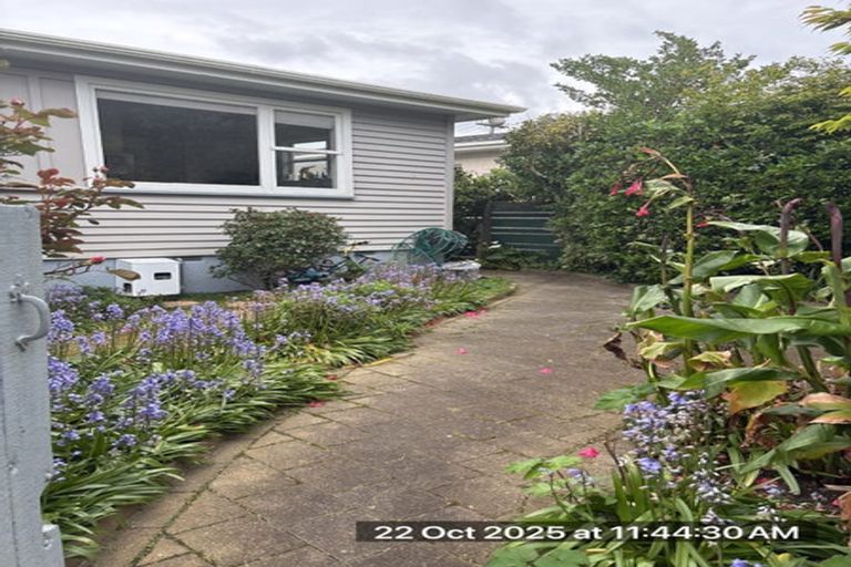 Photo of property in 12 Ranui Crescent, Khandallah, Wellington, 6035