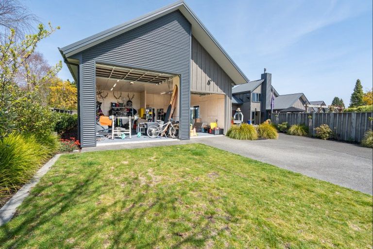 Photo of property in 7 Haines Grove, Rainbow Point, Taupo, 3330