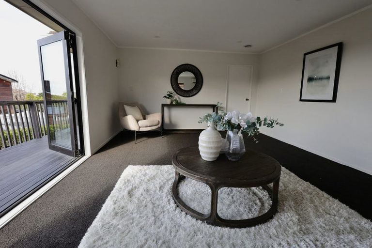 Photo of property in 141 West Harbour Drive, West Harbour, Auckland, 0618