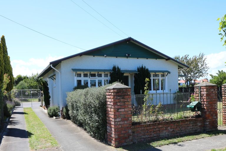 Photo of property in 3 Handley Place, Glen Avon, New Plymouth, 4312