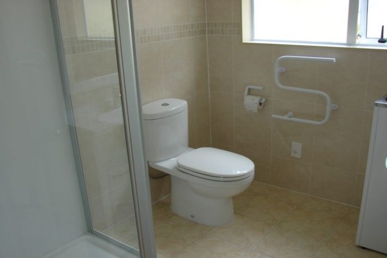 Photo of property in 3a Gretel Place, Hillcrest, Auckland, 0627