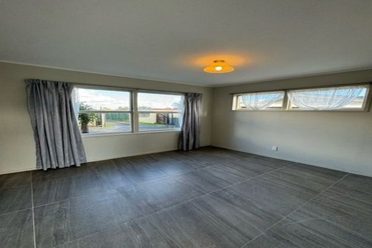 Photo of property in 9 Tatariki Street, Rosehill, Papakura, 2113