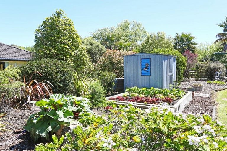 Photo of property in 31 Monument Road, Clevedon, Papakura, 2582