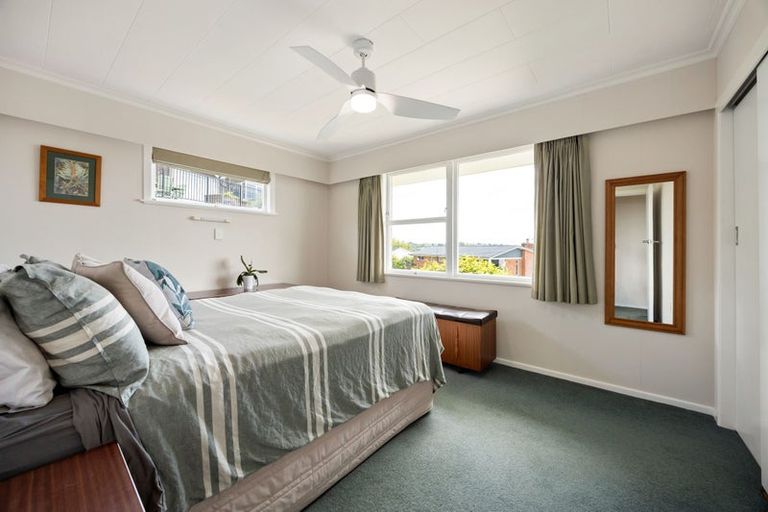 Photo of property in 69 Poaka Avenue, Dinsdale, Hamilton, 3204