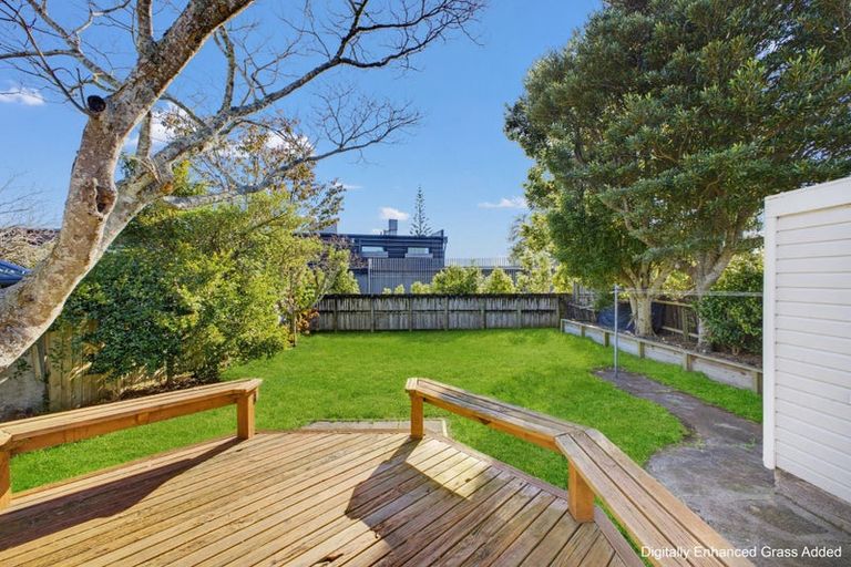 Photo of property in 131 Lemon Street, New Plymouth, 4312