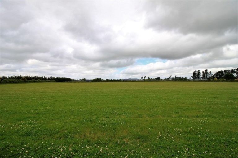 Photo of property in 17 Mulholland Drive, Darfield, 7571