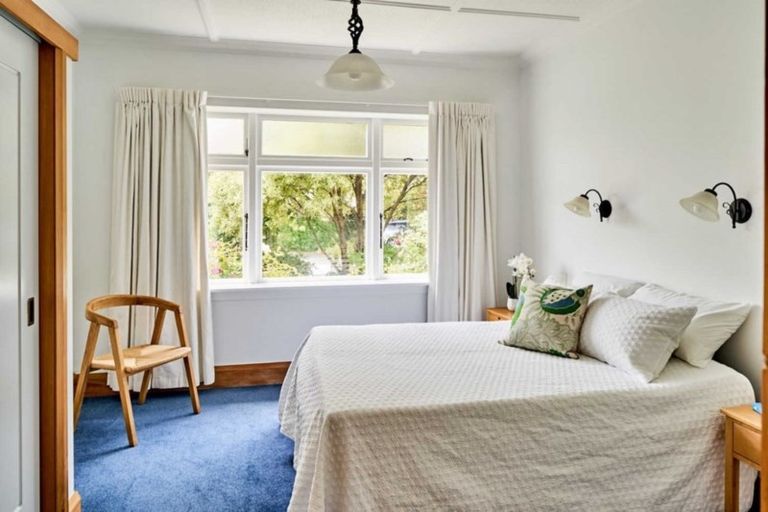 Photo of property in 9 Riddiford Street, Woburn, Lower Hutt, 5011