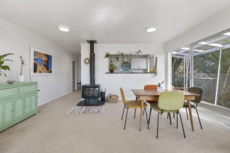 Photo of property in 19 Carey Street, Waitara, 4320