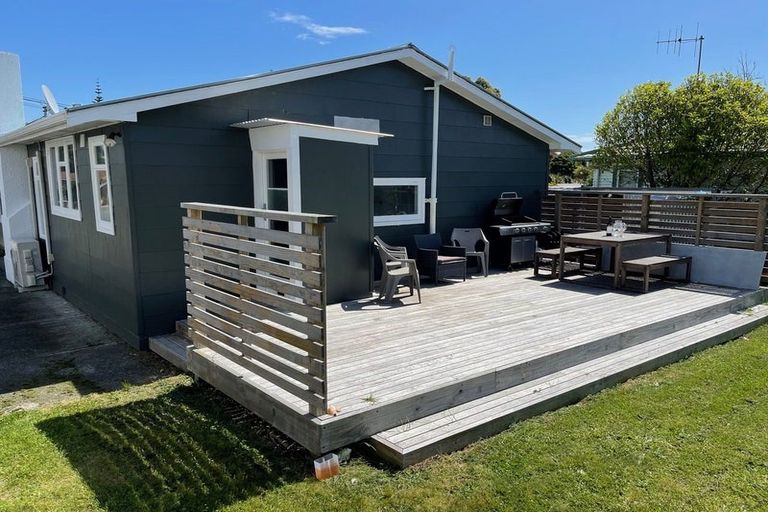 Photo of property in 5a Titoki Road, Raumati Beach, Paraparaumu, 5032