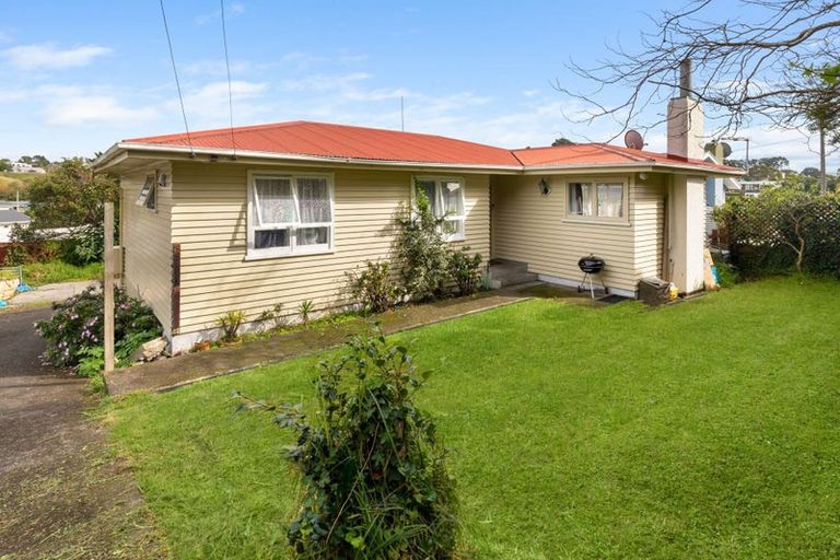 Photo of property in 119 Omata Road, Marfell, New Plymouth, 4310