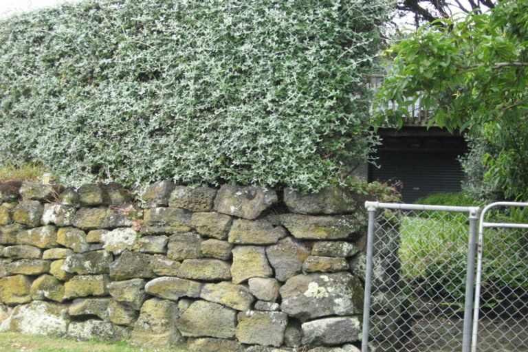 Photo of property in 3 Waiana Avenue, Mangere Bridge, Auckland, 2022