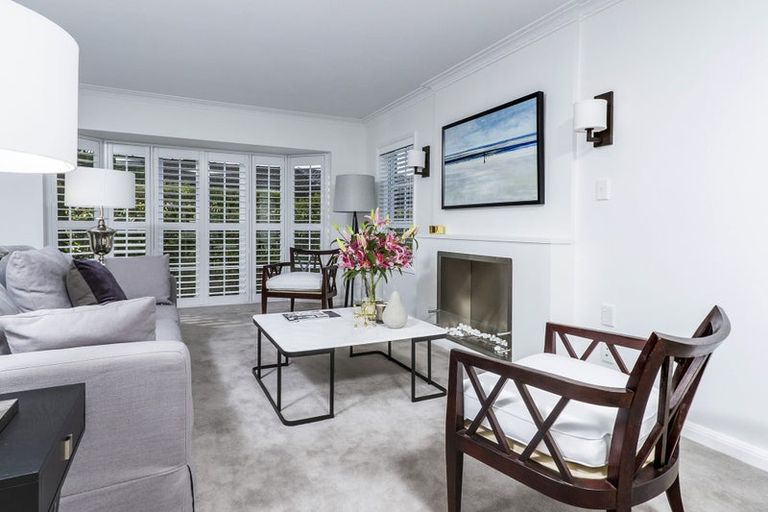 Photo of property in 2/15 Saltburn Road, Milford, Auckland, 0620