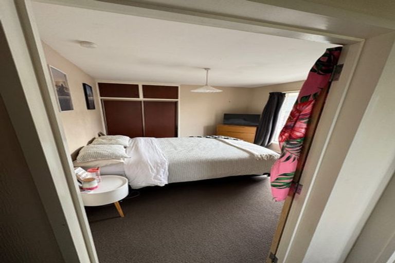 Photo of property in 12 Urella Place, Spreydon, Christchurch, 8024