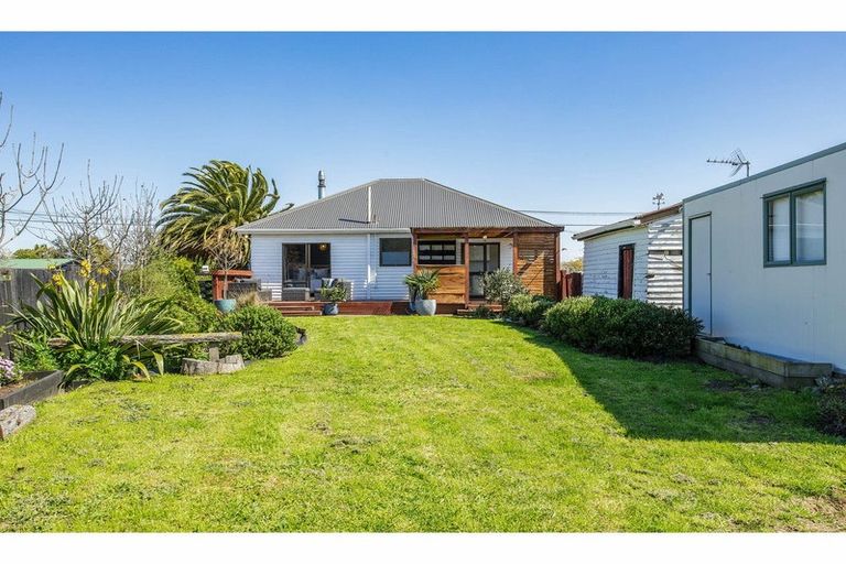 Photo of property in 23 Kearneys Road, Linwood, Christchurch, 8062
