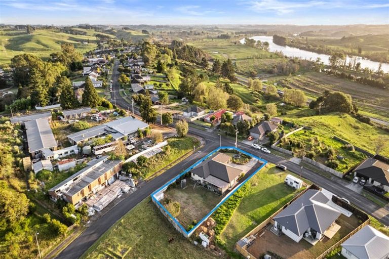 Photo of property in 31 Te Puea Avenue, Meremere, Mercer, 2474