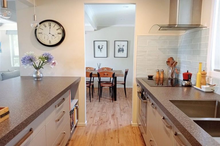 Photo of property in 18 Richmond Avenue, Richmond Heights, Taupo, 3330