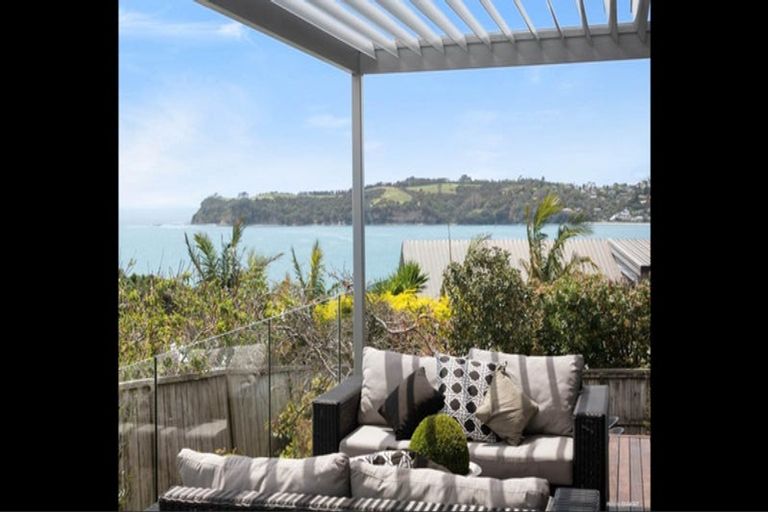 Photo of property in 17 Ardern Avenue, Stanmore Bay, Whangaparaoa, 0932