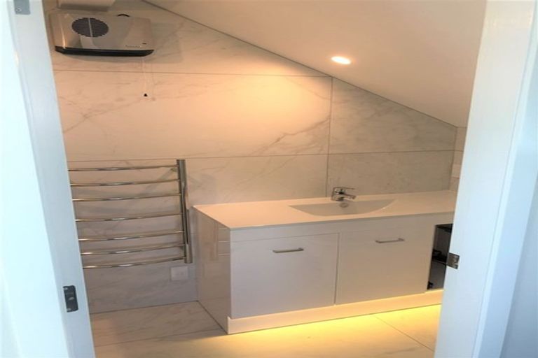 Photo of property in 140 Cashmere Avenue, Khandallah, Wellington, 6035