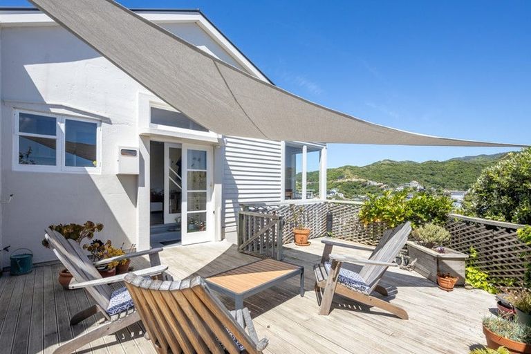 Photo of property in 47 Melbourne Road, Island Bay, Wellington, 6023