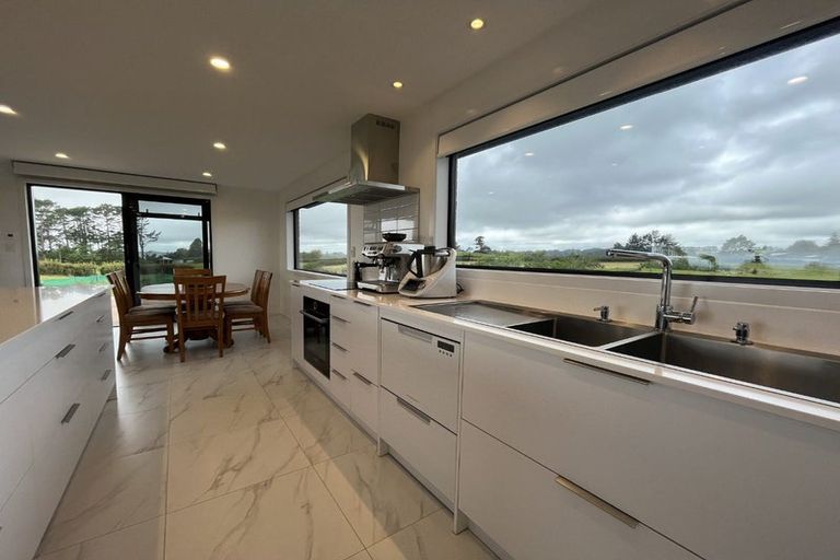 Photo of property in 1250 Mangorei Road, Mangorei, New Plymouth, 4371