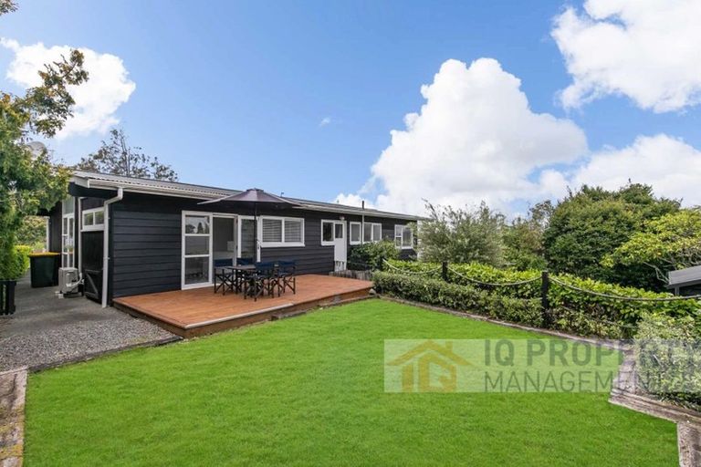 Photo of property in 46 Woodstock Road, Forrest Hill, Auckland, 0620