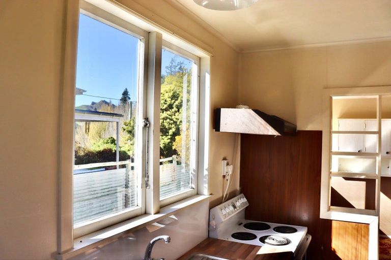 Photo of property in 137 Hautapu Street, Taihape, 4720