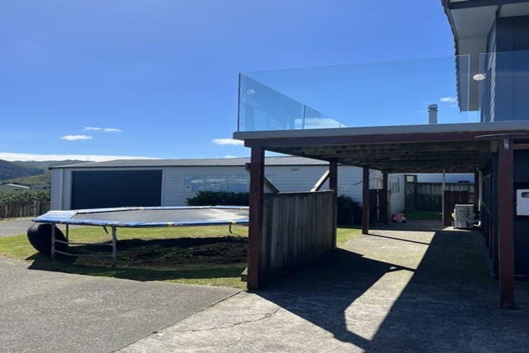 Photo of property in 79 Frobisher Street, Island Bay, Wellington, 6023