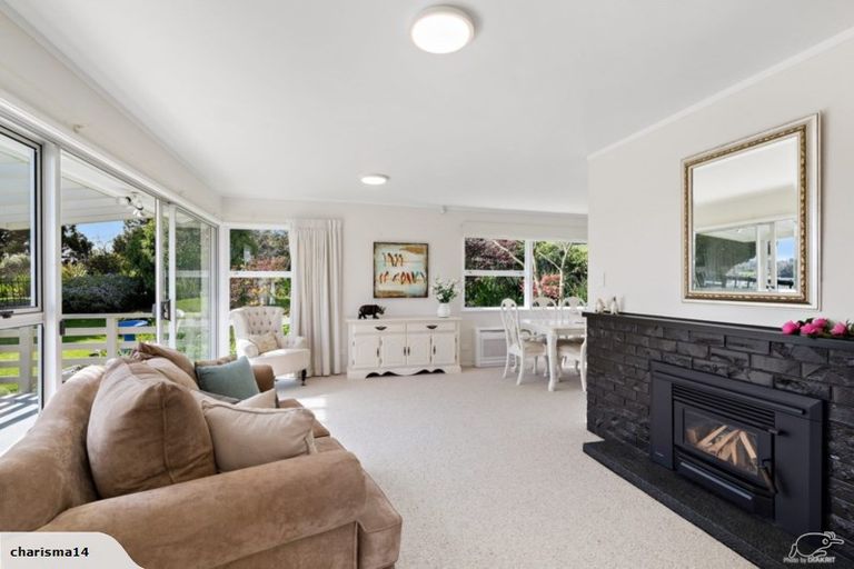 Photo of property in 33 Trig Road, Whitford, Howick, 2571