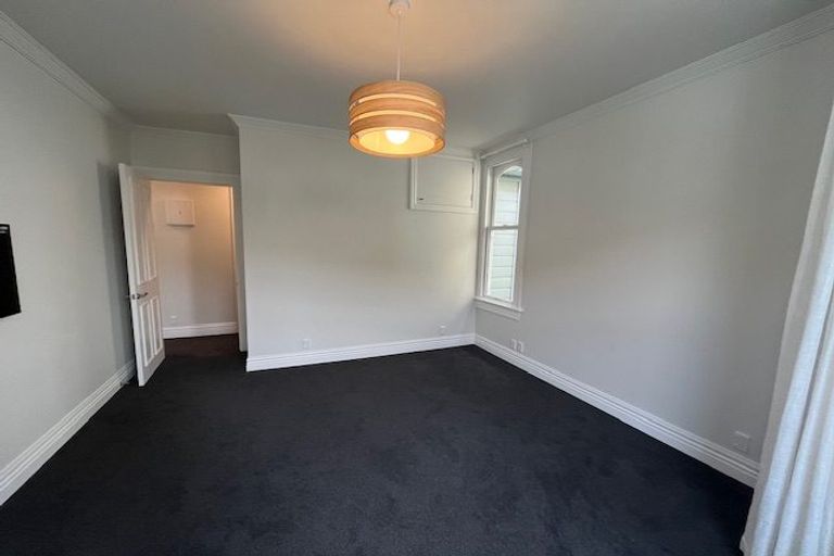 Photo of property in 18 Portland Crescent, Thorndon, Wellington, 6011