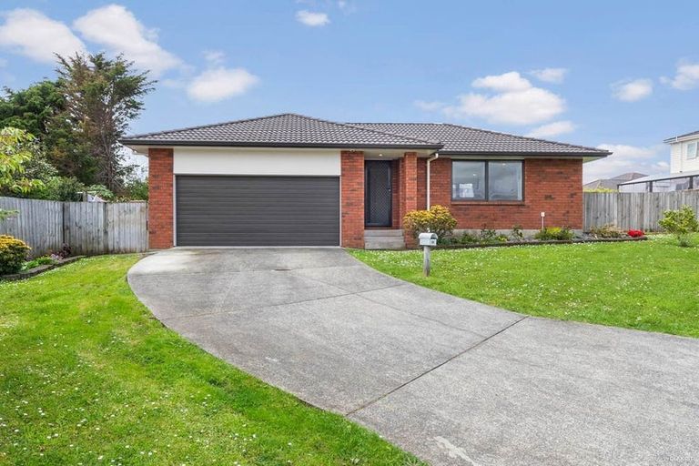 Photo of property in 55 Tiriwa Drive, Massey, Auckland, 0614