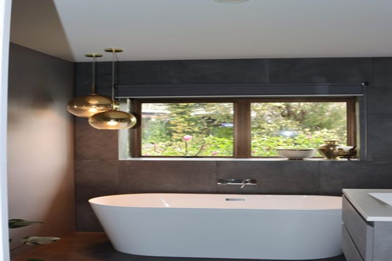 Photo of property in 26 Bay View Road, Cable Bay, 0420