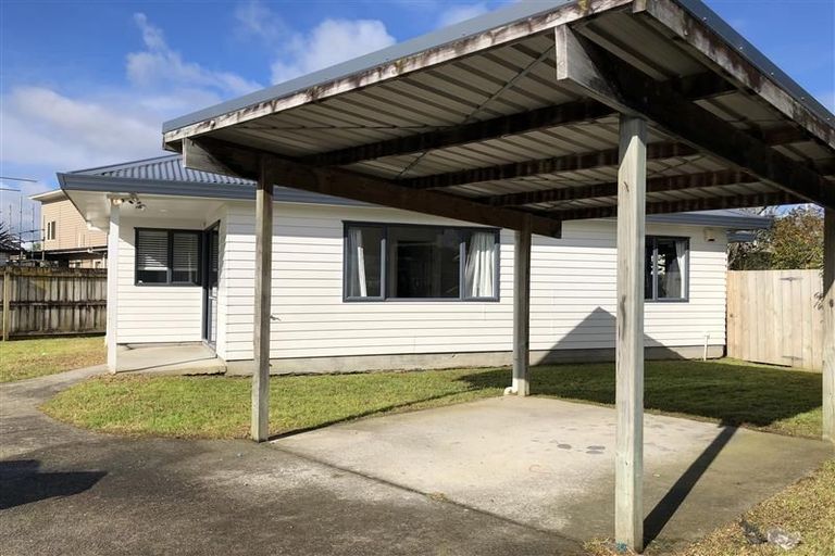 Photo of property in 6 Tennessee Avenue, Mangere East, Auckland, 2024