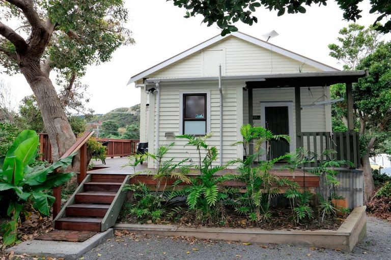 Photo of property in 18 Ocean Road, Paekakariki, 5034