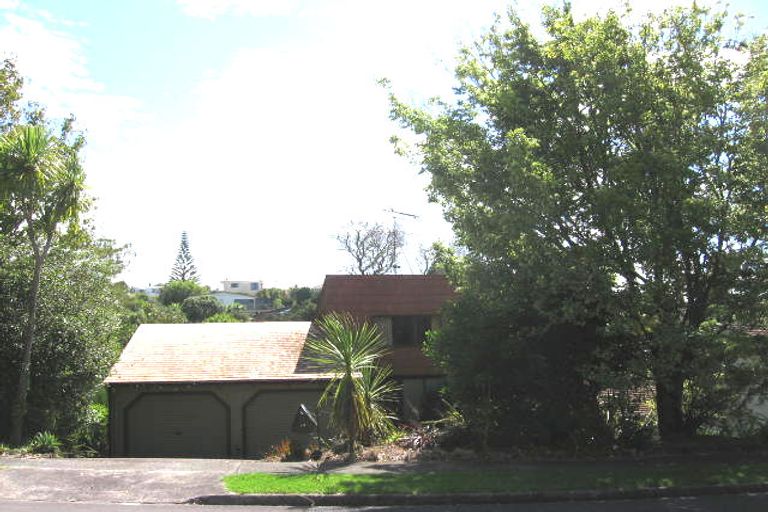 Photo of property in 19 Tiri View Place, Waiake, Auckland, 0630