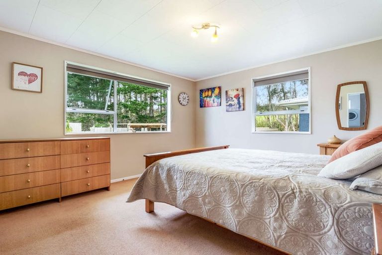 Photo of property in 318 Inland Road, Helensville, 0875