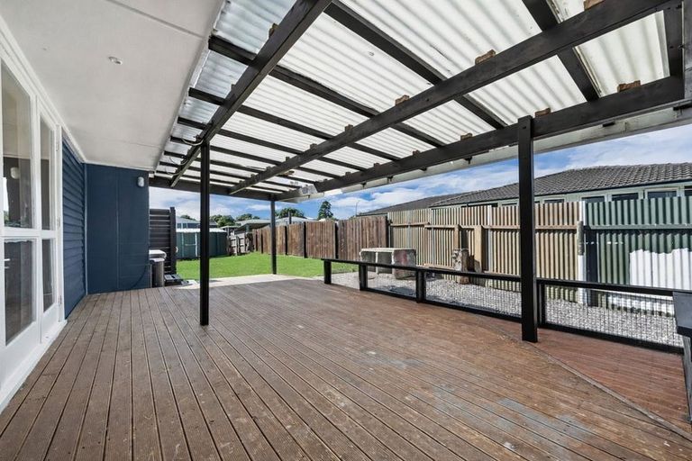 Photo of property in 9 Rata Street, Waiuku, 2123